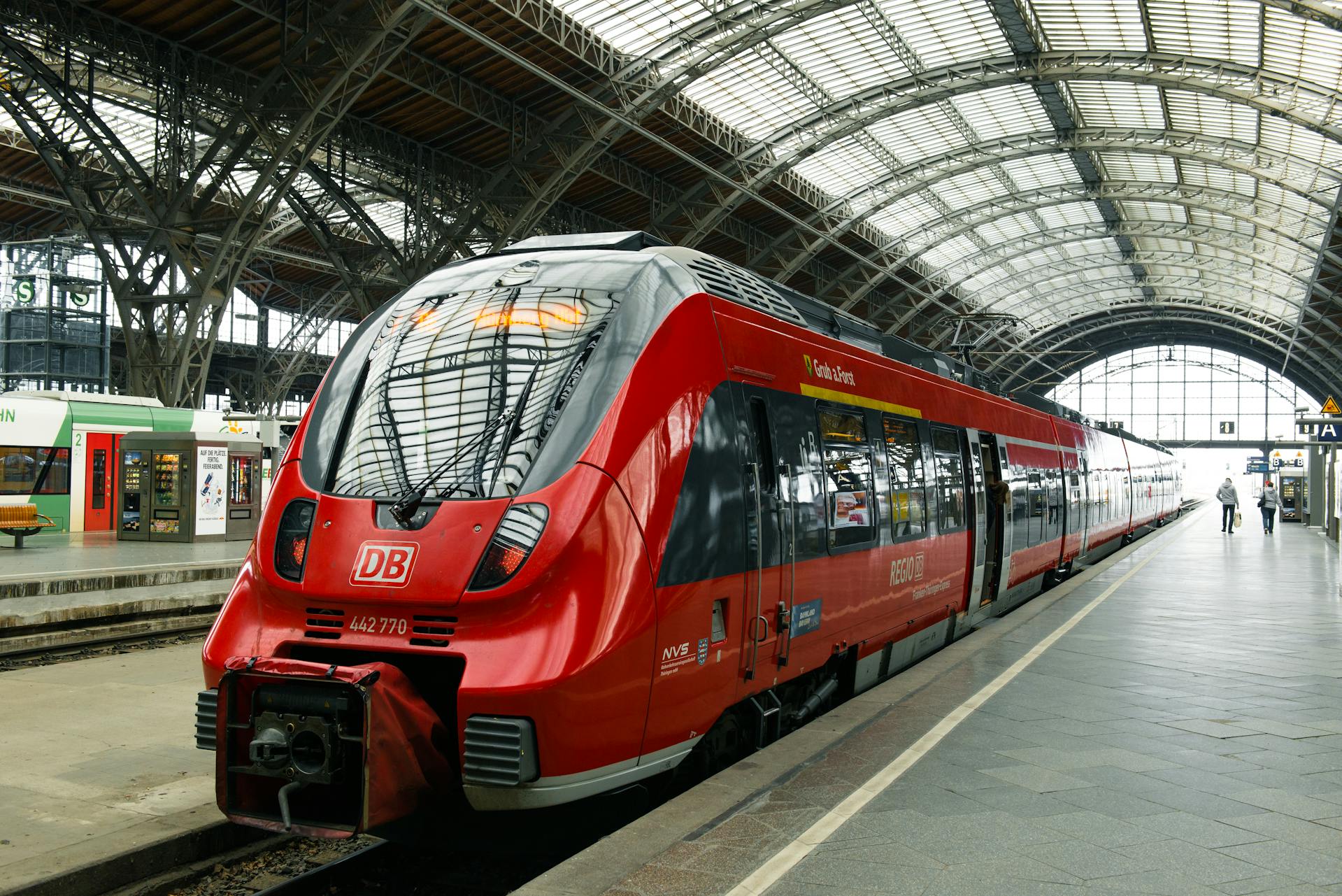 High-speed railway infrastructure